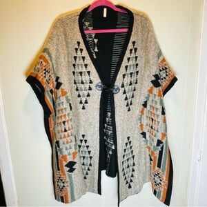 Pink Blush Women’s Maternity Size M/L  Aztec Print Sweater Western Boho